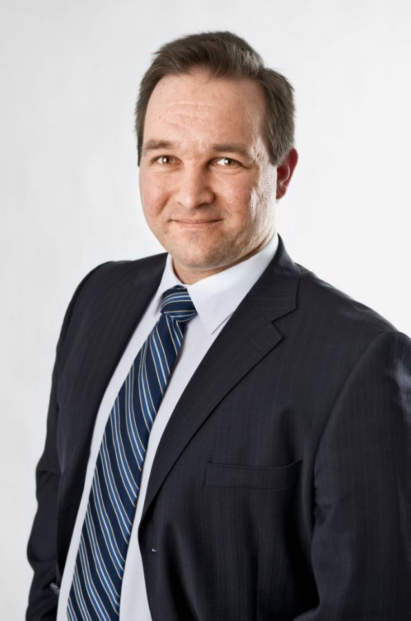 Dr. Michael Orosz